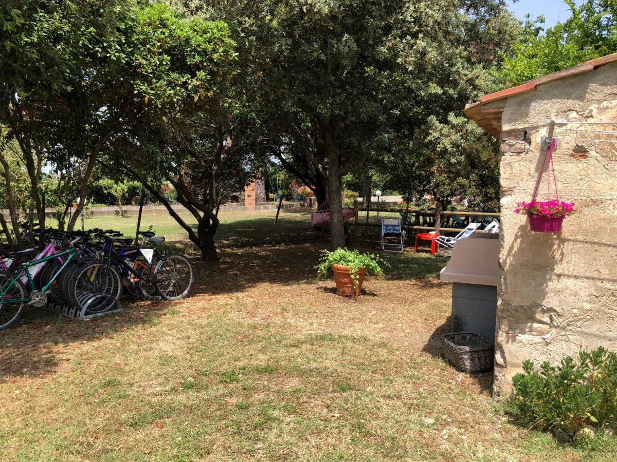 La Nana Gialla Riotorto Buitenkant foto