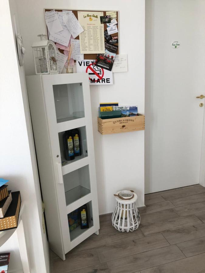 La Nana Gialla Riotorto Buitenkant foto