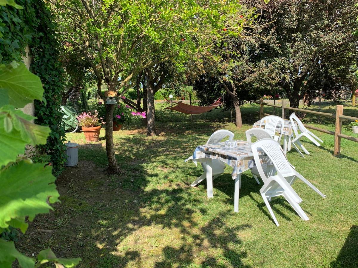 La Nana Gialla Riotorto Buitenkant foto
